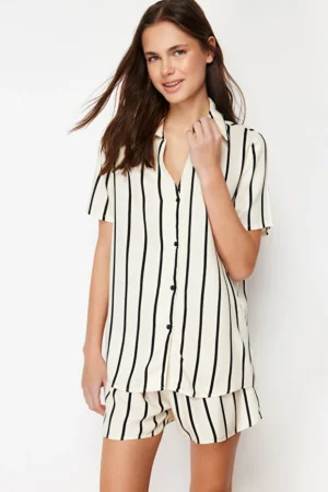 Striped Collar Detailed Pajama Set